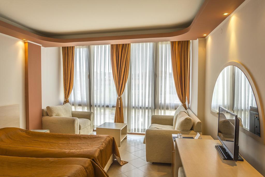 Family Hotel Gold Pearl (Adults Only) Sunny Beach Exterior foto