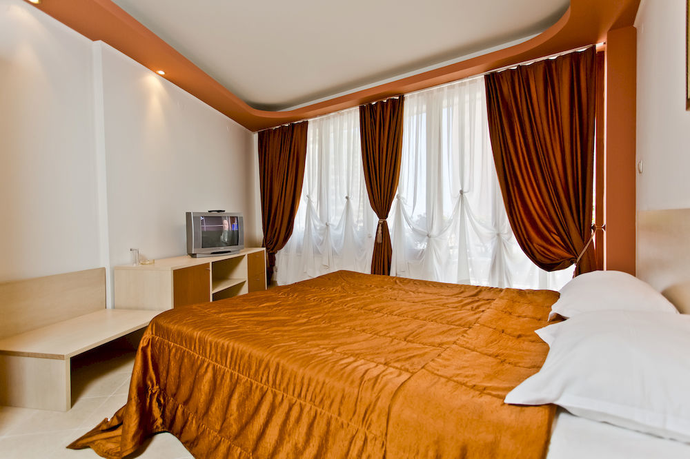Family Hotel Gold Pearl (Adults Only) Sunny Beach Exterior foto