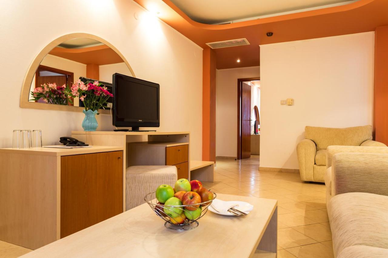 Family Hotel Gold Pearl (Adults Only) Sunny Beach Exterior foto