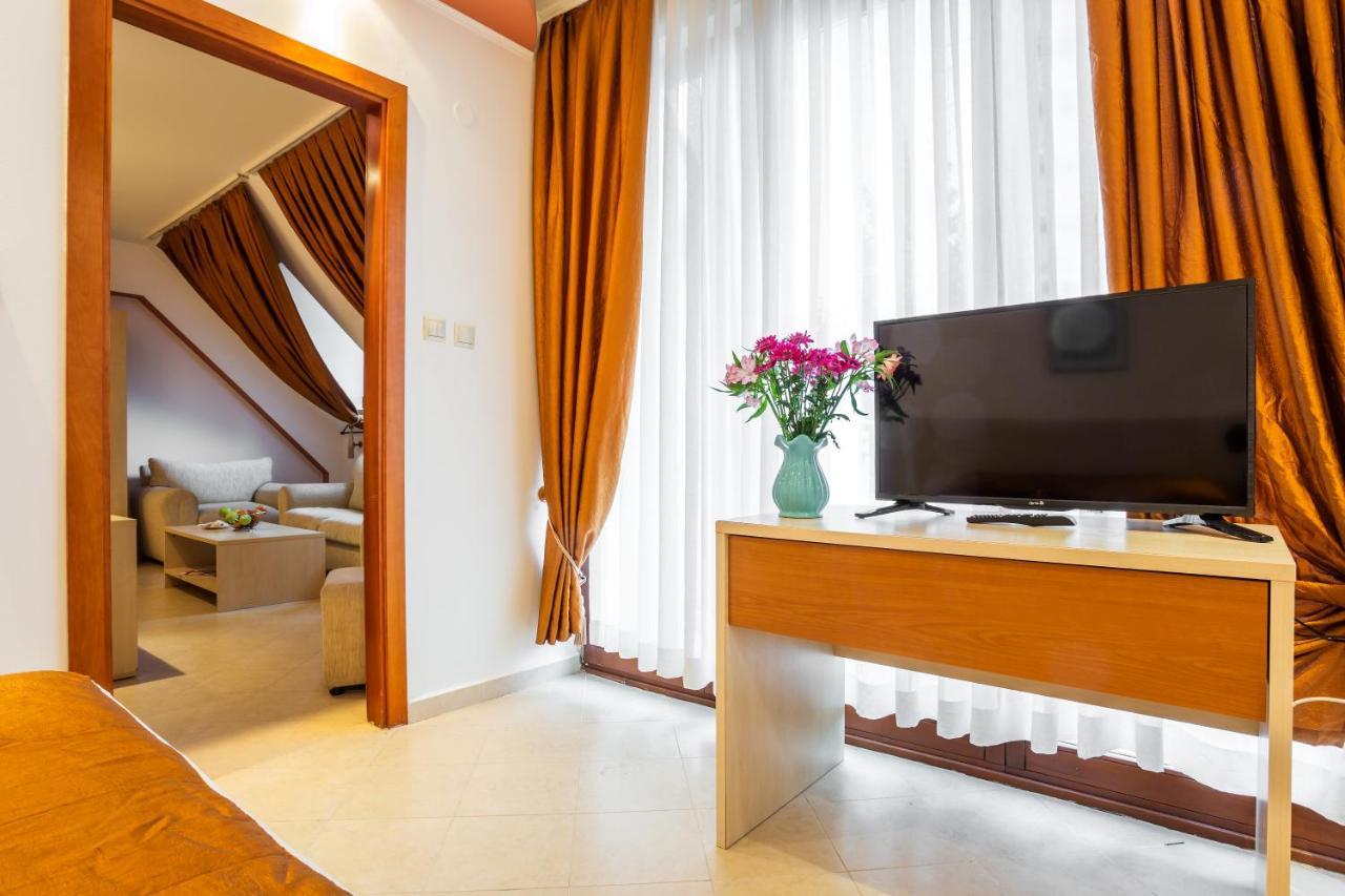 Family Hotel Gold Pearl (Adults Only) Sunny Beach Exterior foto