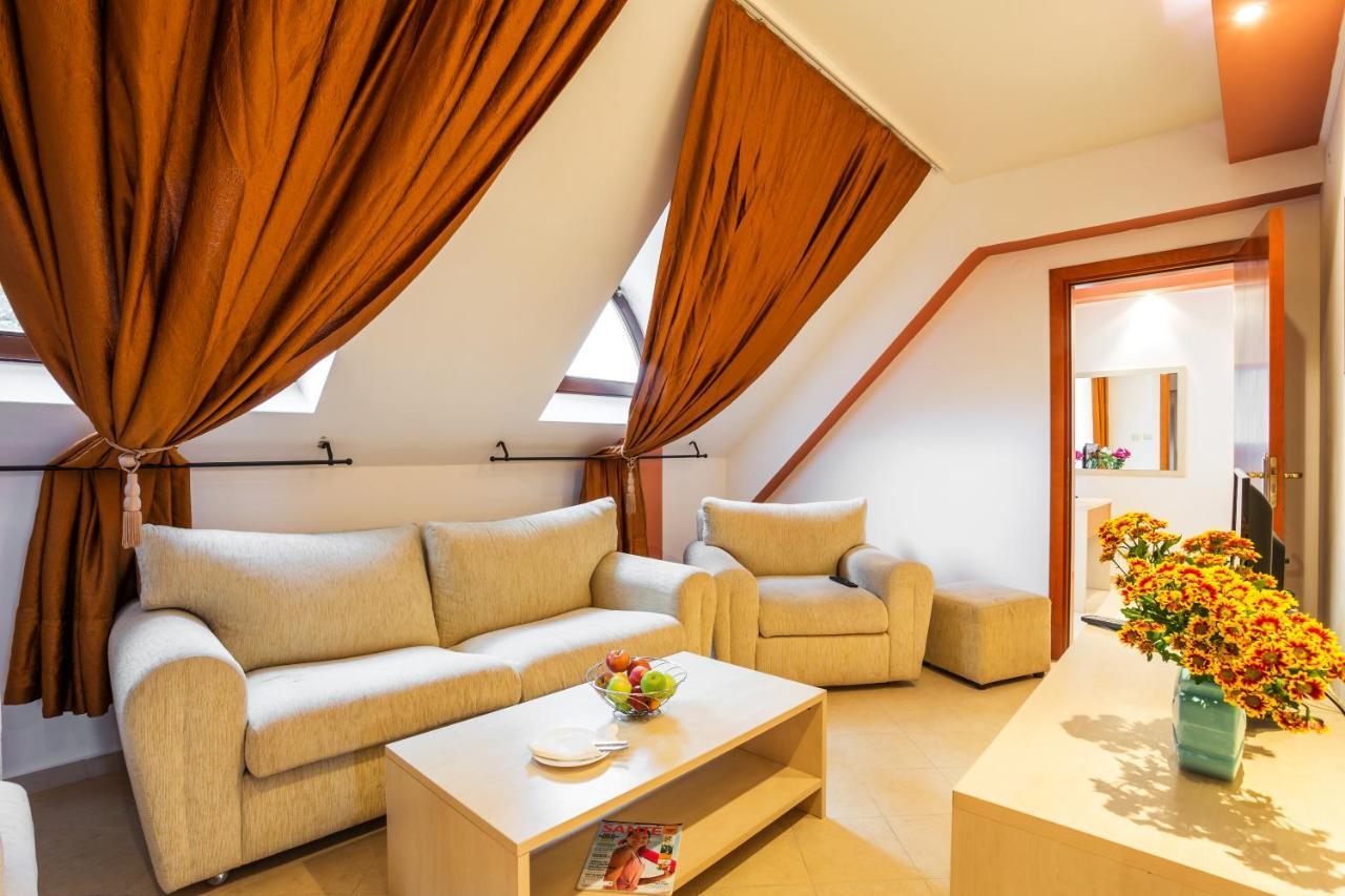 Family Hotel Gold Pearl (Adults Only) Sunny Beach Exterior foto